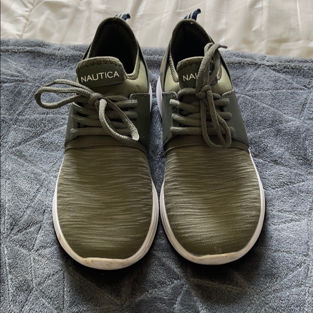 nautica sneakers women’s size 6.5